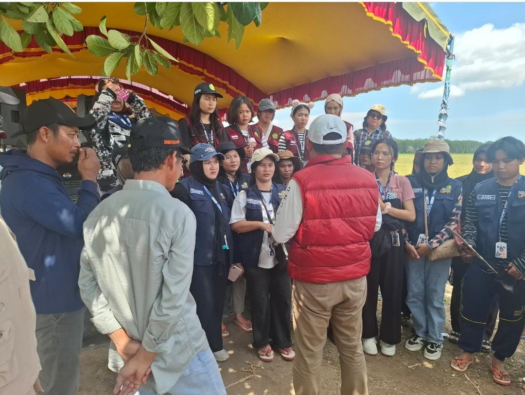 Kadis TPHP Prov. Kalteng Imbau Mahasiswa KKN UPR di Kapuas Turut Dukung Program Brigade Pangan