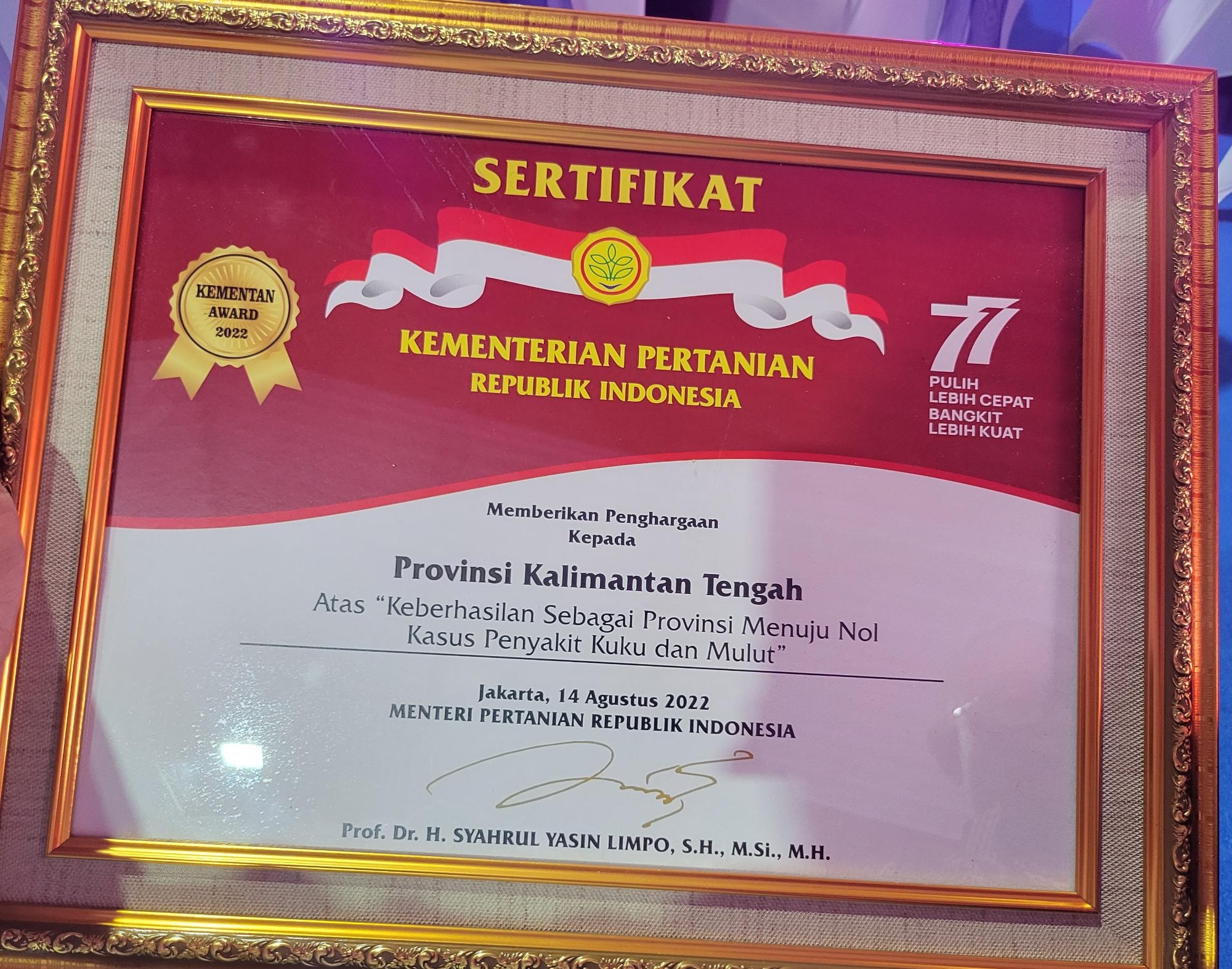 Pemprov Kalteng Terima Penghargaan Menuju Nol Kasus PMK