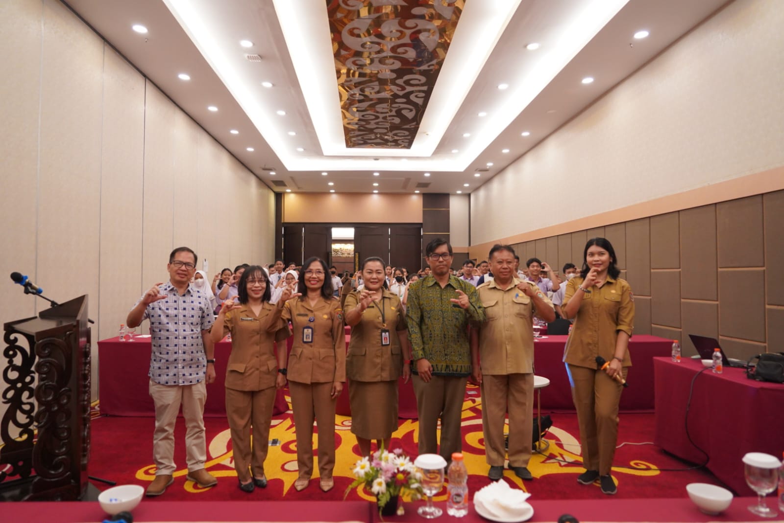Tingkatkan Keterampilan Menyusun Teks Cerita Sejarah, Disbudpar Prov. Kalteng Gelar Bimtek