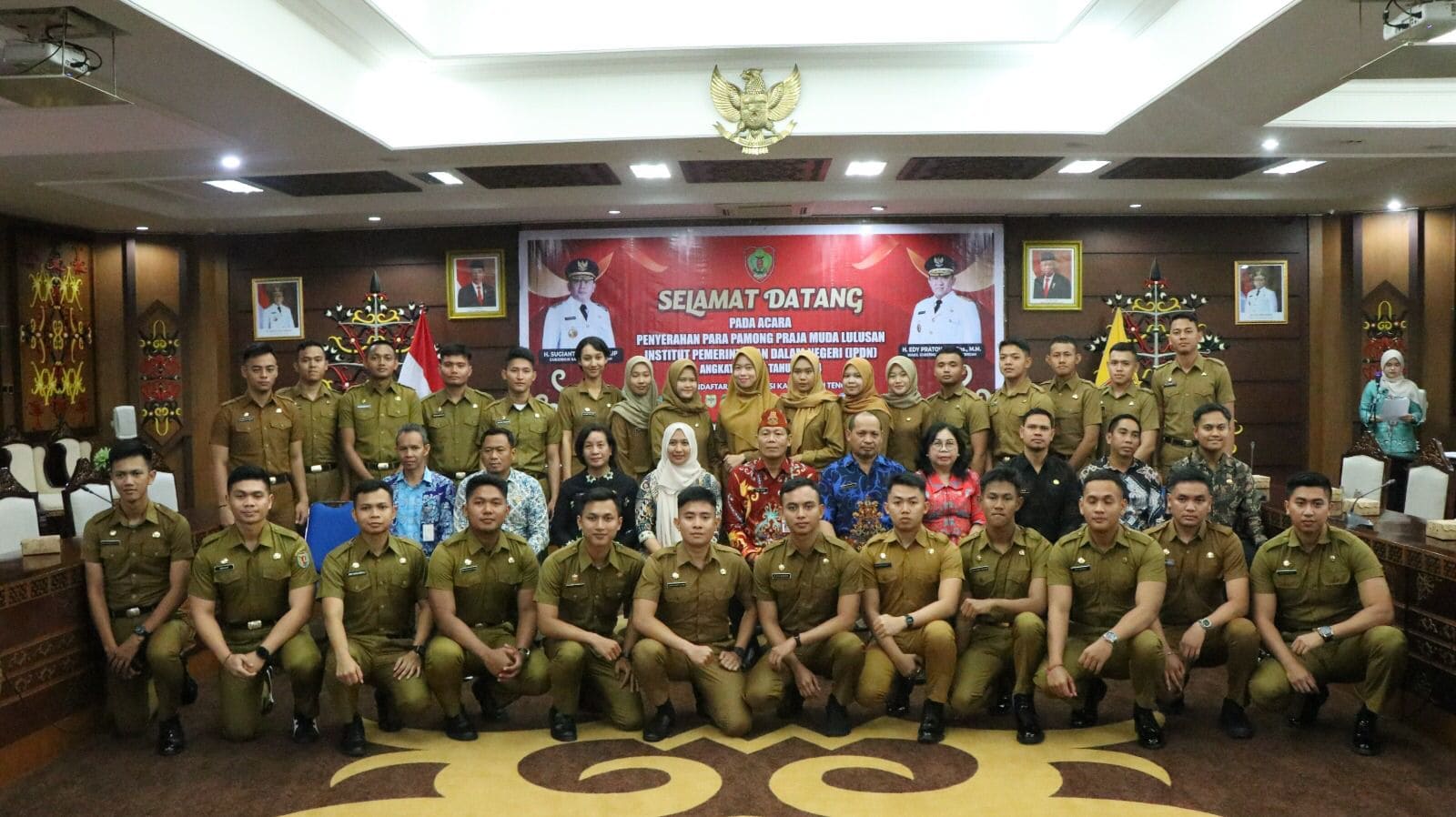 BKD Prov. Kalteng Gelar Penyerahan Pamong Praja Muda Lulusan IPDN Angkatan XXXI Tahun 2024