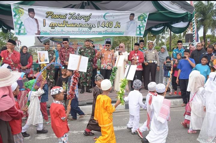 Pawai Ta`aruf menghiasi Kota Cantik Palangka Raya