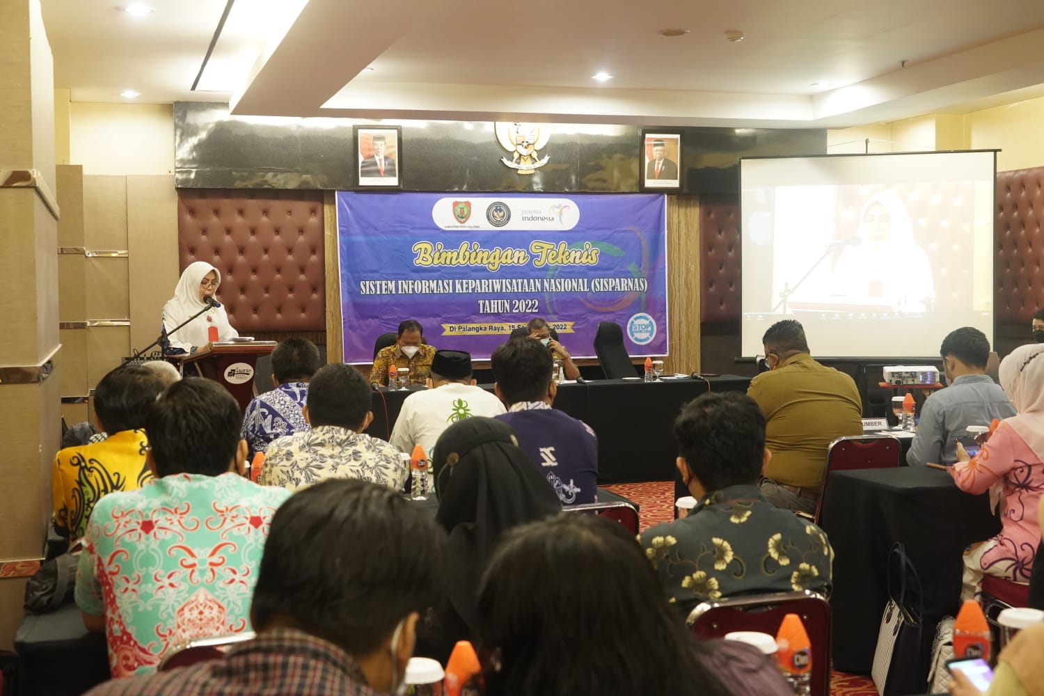 Asisten Pemerintahan dan Kesra Katma F Dirun Buka Bimtek Sistem Informasi Kepariwisataan Nasional (Sisparnas)