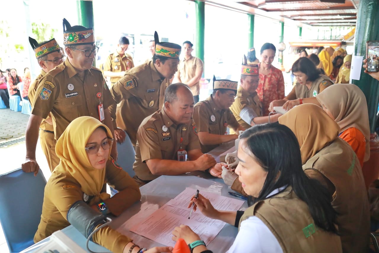 Pemprov Kalteng Apresiasi Kegiatan Pengobatan Gratis Bersama DWP Tahun 2025