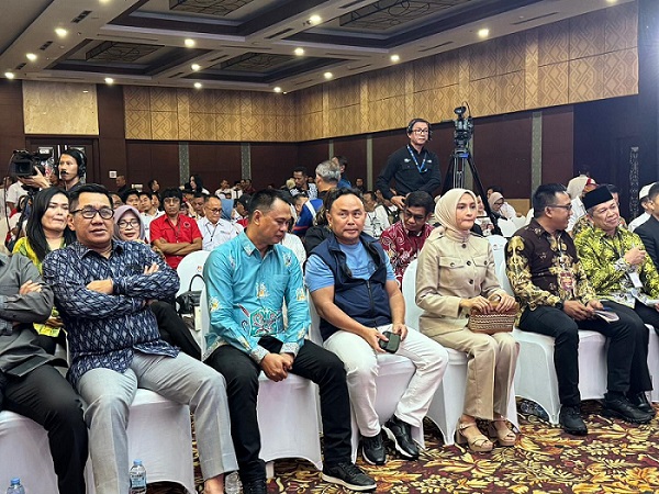Hadiri Debat Pilkada, Gubernur Kalteng Sugianto Sabran Apresiasi Gagasan Pasangan Calon Gubernur dan Wakil Gubernur Kalteng