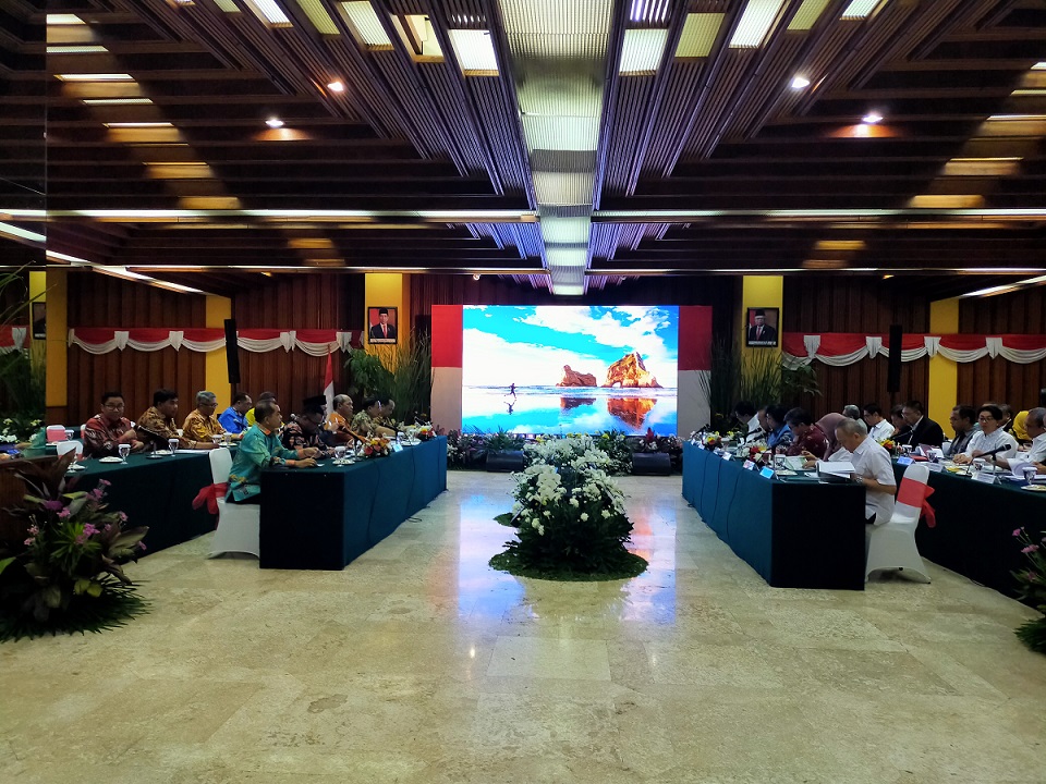 Gubernur Kalteng Hadiri Rapat Konsultasi Masalah Lingkungan Hidup dan Kehutanan dengan Kementerian LHK - RI