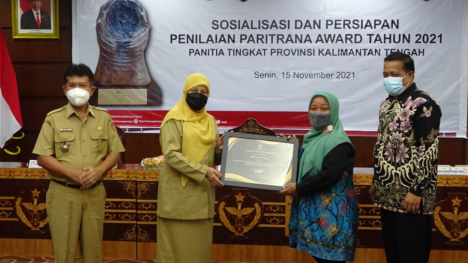 Asisten Administrasi Umum Kalteng Menyambut Baik  Paritrana Award Tahun 2021