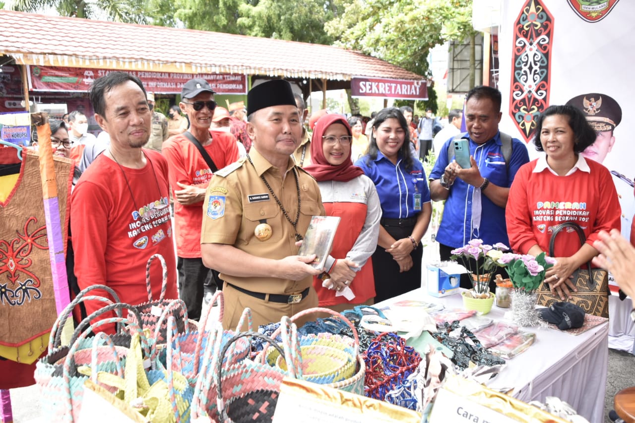 Gubernur Sugianto Sabran Apresiasi Siswa SMA/SMK/SLB se-Kalteng yang Berkarya Ciptakan Inovasi Baru 