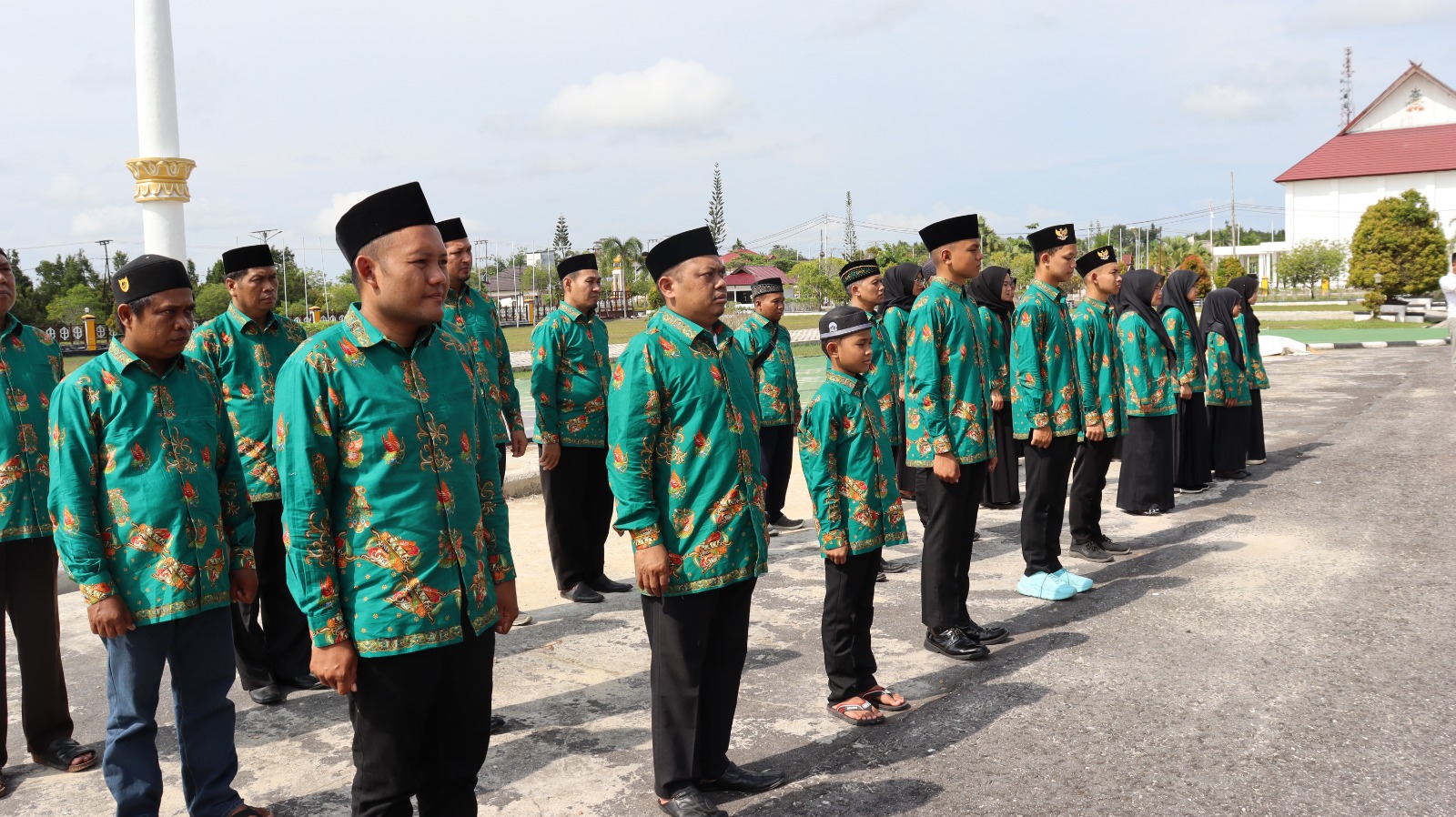 Sekda Gumas Lepas Kafilah MTQH Tingkat Provinsi