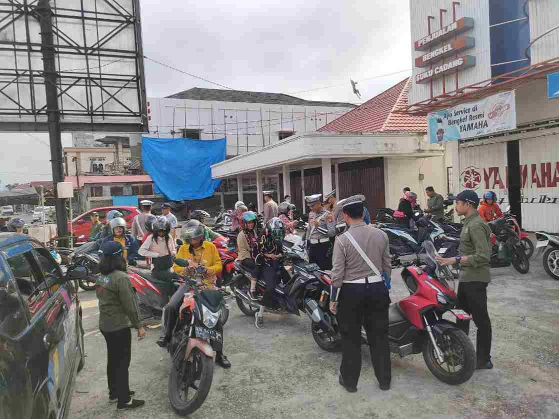 Samsat Buntok Lakukan Operasi Gabungan, Jadi Shock Terapi Agar Masyarakat Patuh Membayar Pajak Kendaraan