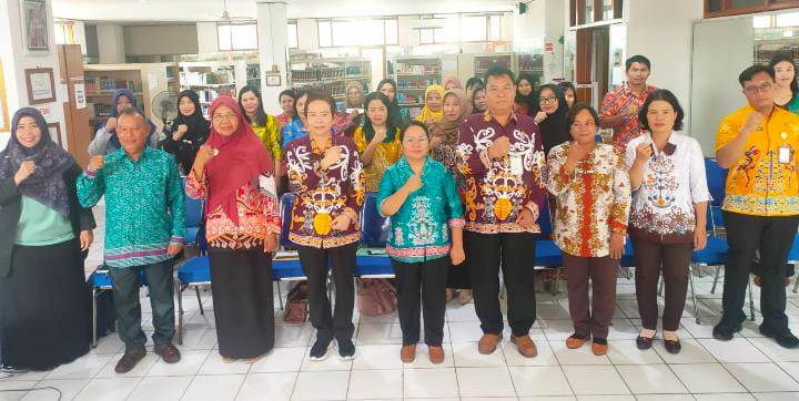 Dispursip Kalteng Lakukan Pembinaan Perpustakaan Sekolah Kota Palangka Raya