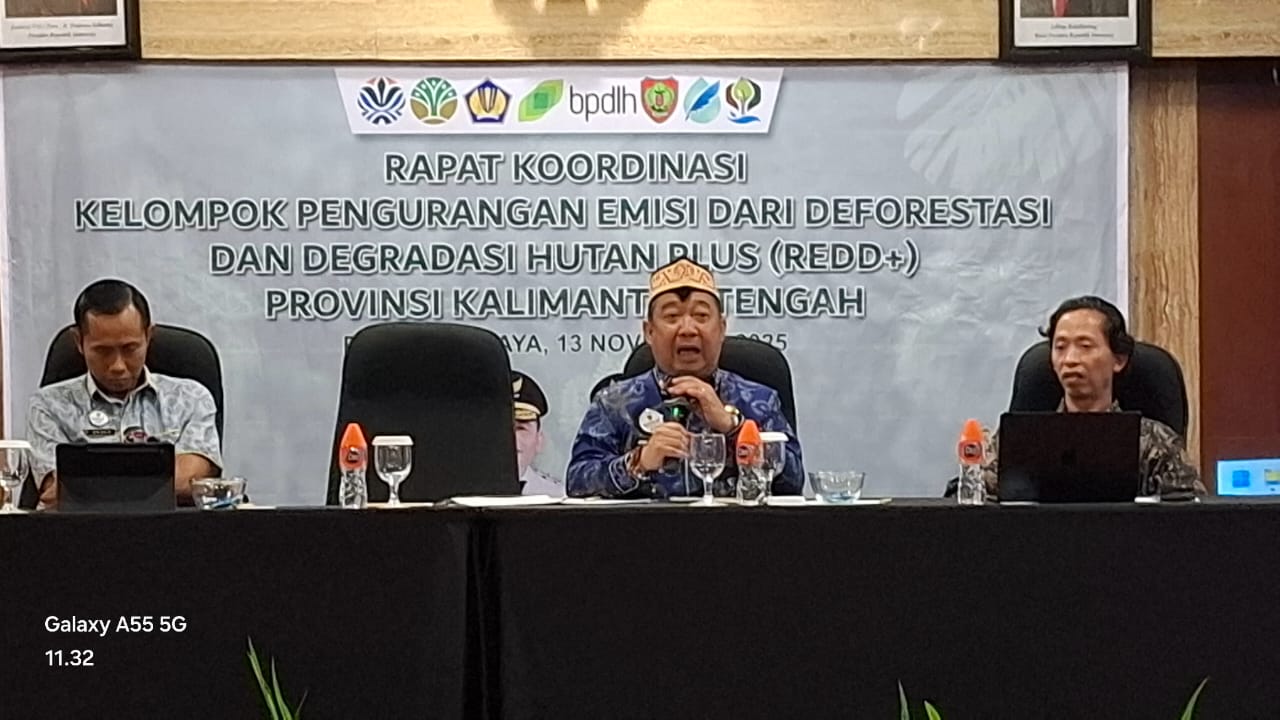 Sampaikan Dukungan Penguatan Kelembagaan, Asisten Ekbang Herson B. Aden Buka Rakor Tim Pokja REDD+ Prov. Kalteng