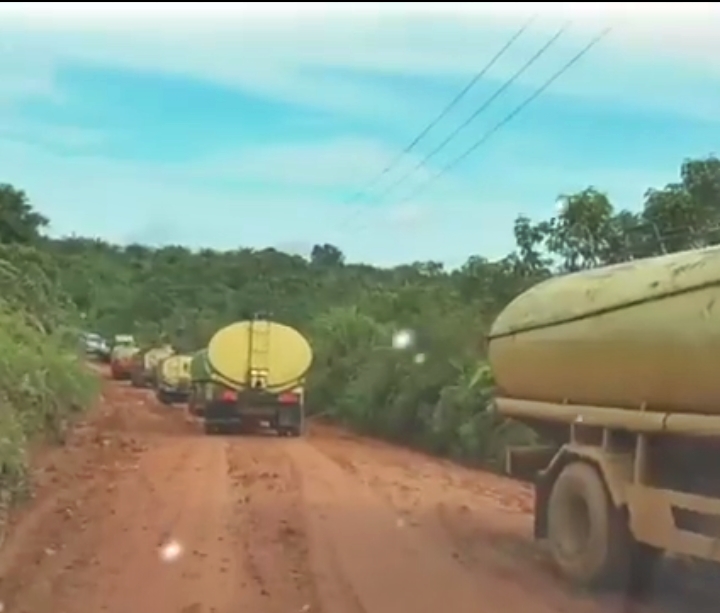 Jalan Rusak Parah Area Parenggean, Telaga Antang Dan Antang Kalang