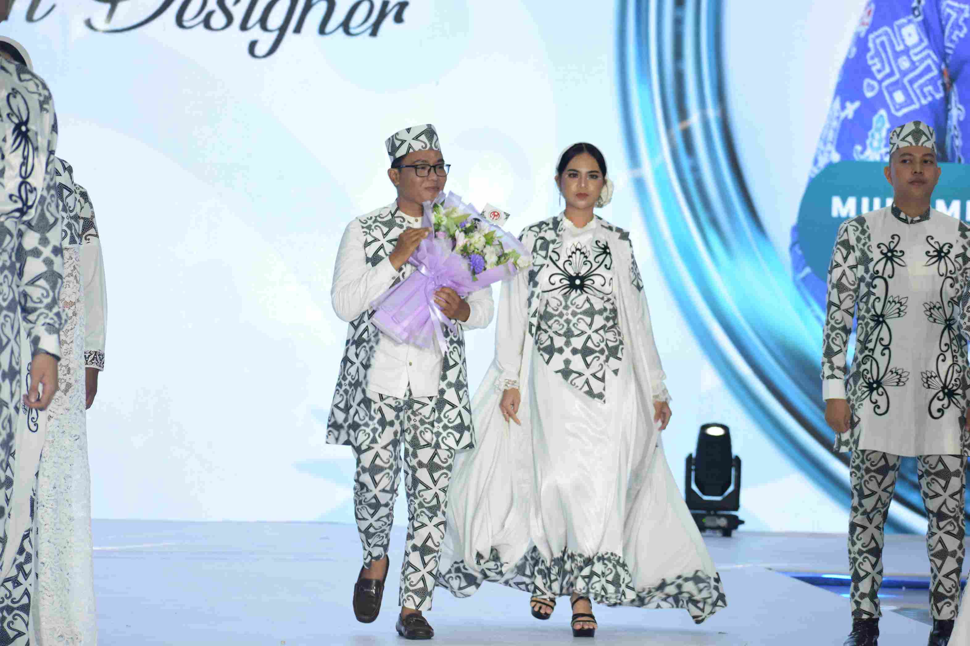 Sepuluh Desainer Terbaik Kalimantan Tengah Unjuk Karya pada Penutupan DKFF 2025