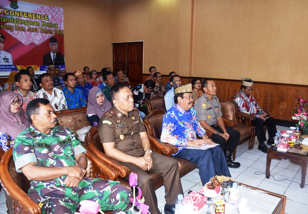 Kapuas Ikuti Teleconference â€œKickoffâ€ Pengadaan Barang dan Jasa