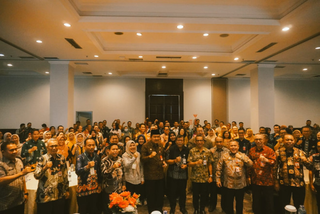 Buka Bimtek Penyusunan Renstra, Pj Bupati Budi Santosa : SDM Punya Peran Penting