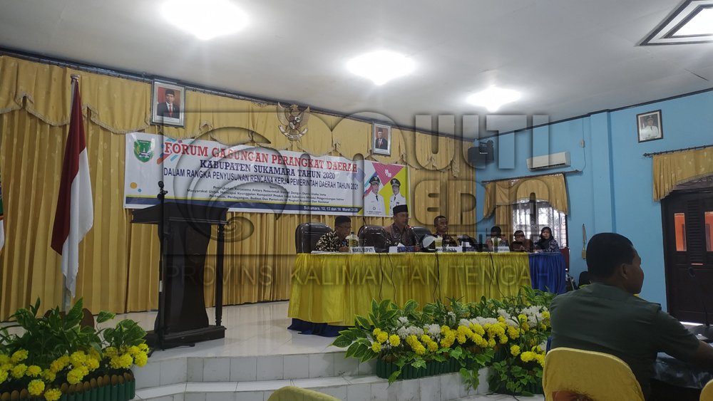 Bupati Sukamara membuka acara Forgab penyusunan rencana kerja tahun 2021