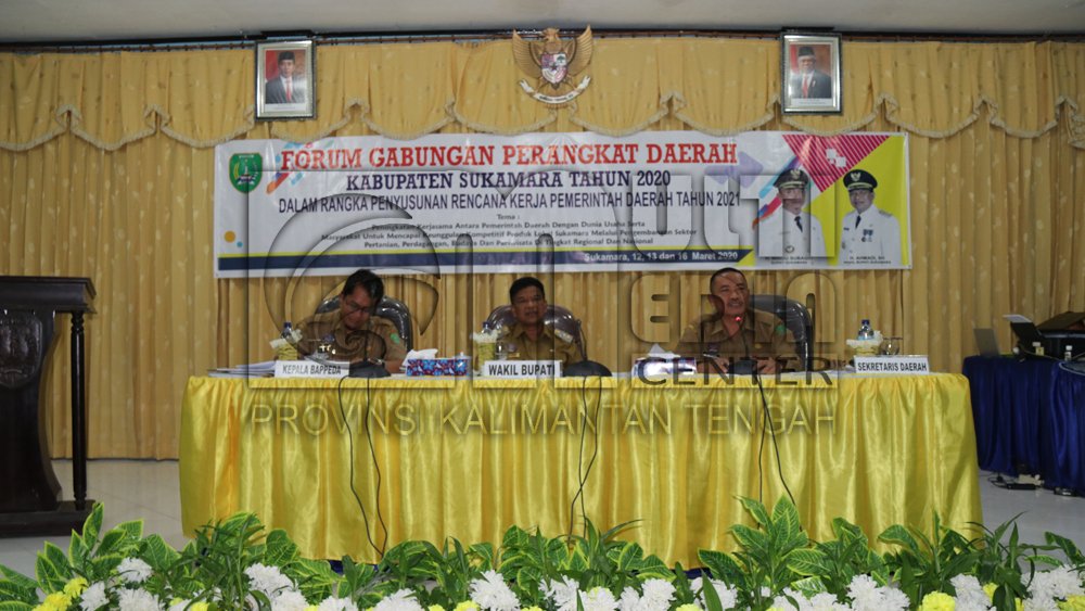 Bupati Sukamara membuka acara Forgab penyusunan rencana kerja tahun 2021
