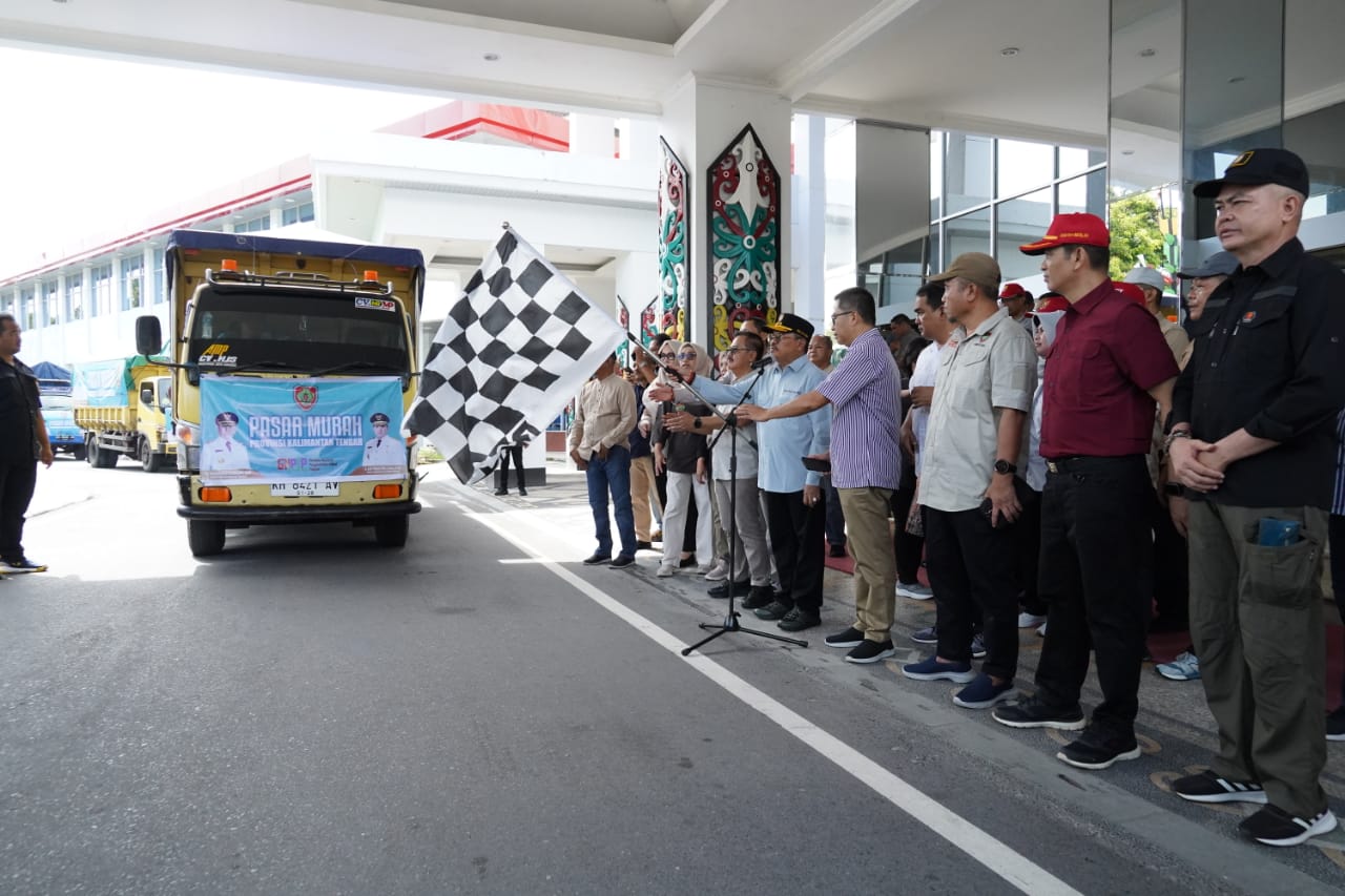 Ramadhan Berbagi, Pemprov Kalteng Salurkan 1.420 Ton Beras Bantuan Sosial Pasar Murah ke 14 Kabupaten/Kota