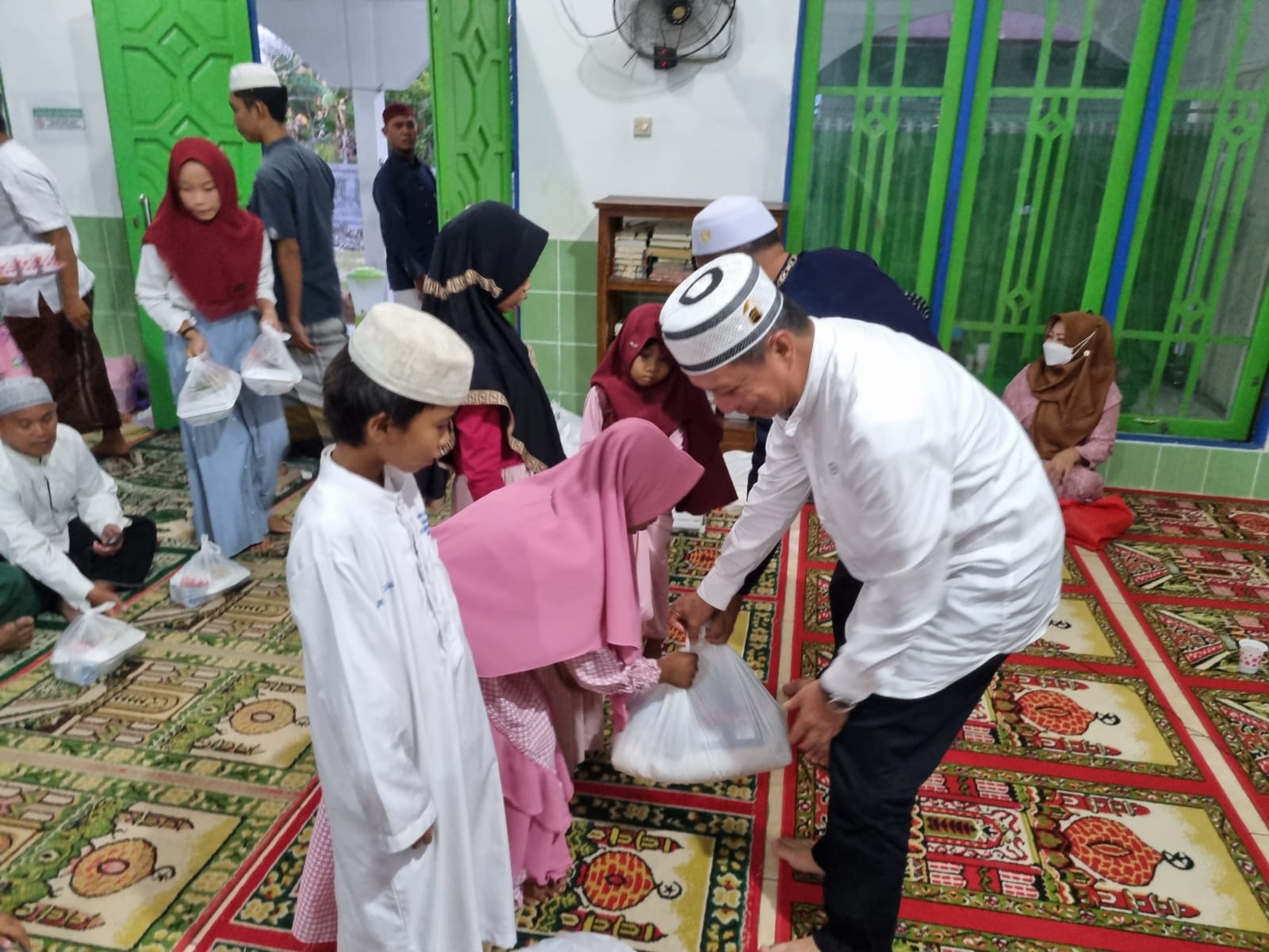 Safari Ramadan BERKAH Kalteng Gelar Kegiatan Buka Puasa Bersama di Masjid Baitulrahim Tasik Payawan Katingan