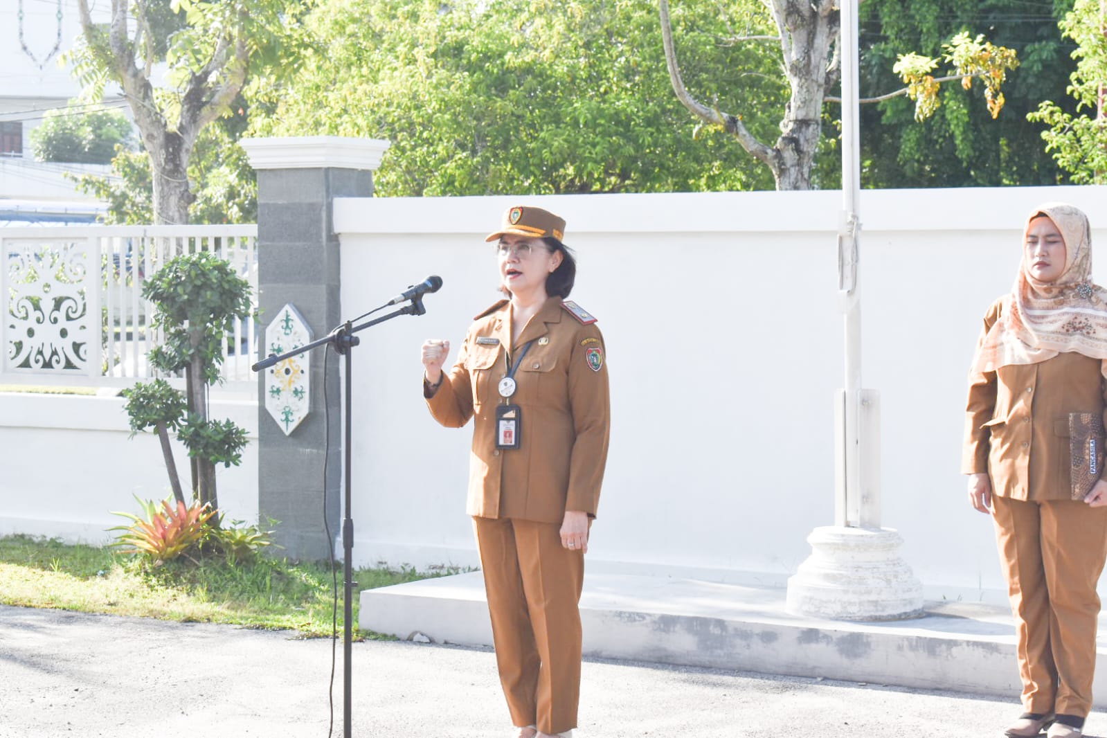 DP3APPKB Prov. Kalteng Gelar Apel Besar, Halalbihalal dan Pelepasan Purna Tugas