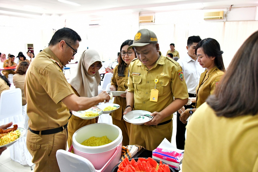 Bappedalitbang Prov. Kalteng Laksanakan Apel Besar dan Halalbihalal