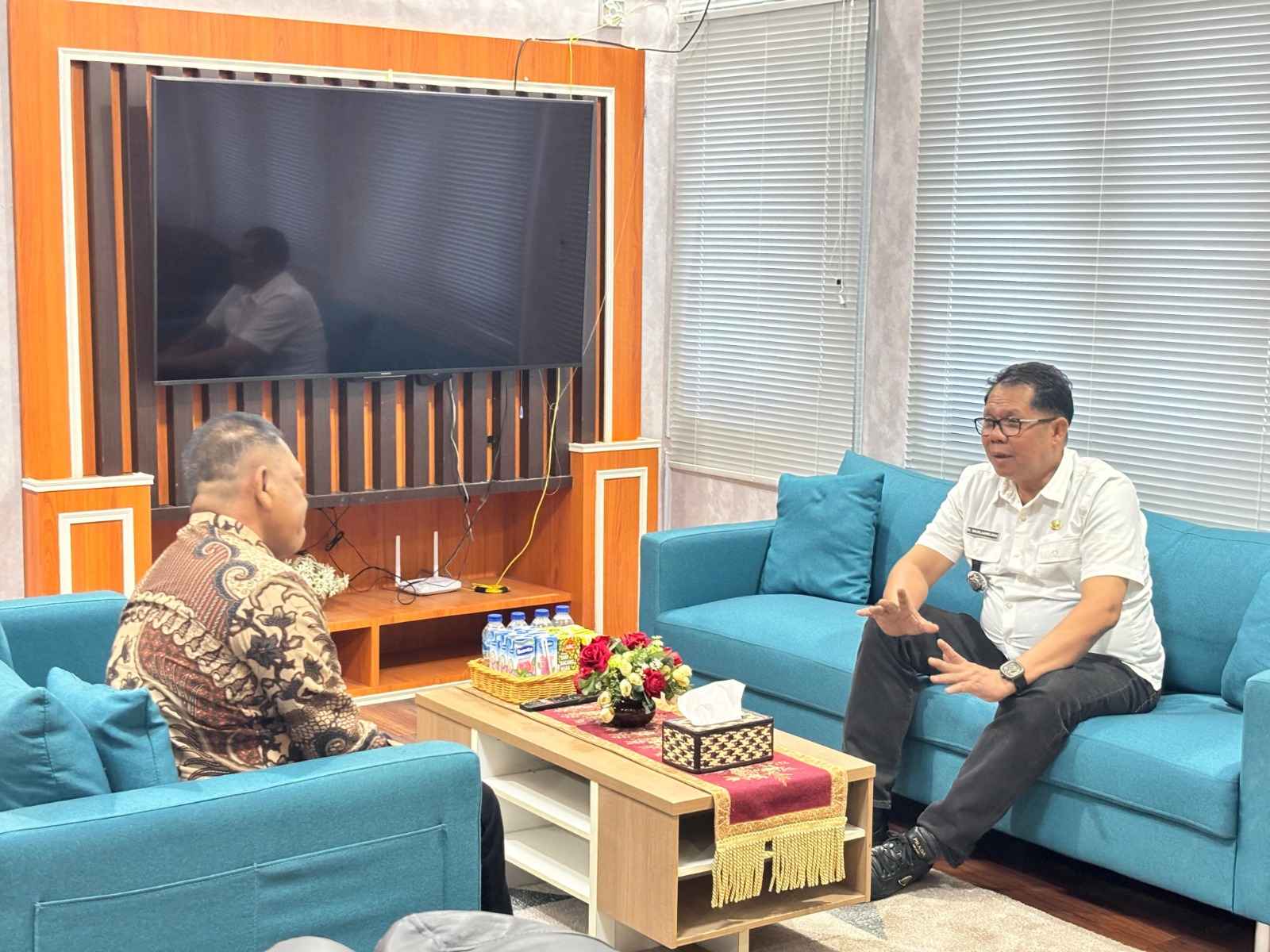 Kepala Dislutkan Prov. Kalteng Terima Kunjungan Wakil Bupati Sukamara, Sinergikan Program Kelautan dan Perikanan