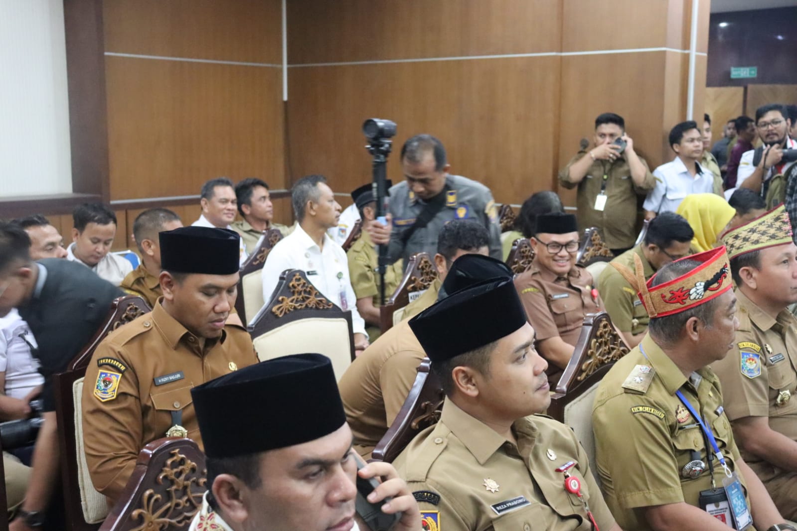 Kadisbun Prov. Kalteng Hadiri Pertemuan Komisi V DPR RI Bersama Pemprov Kalteng