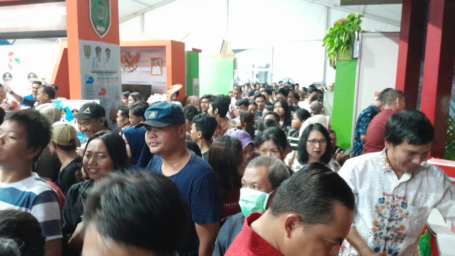 Kalteng Expo 2024 Resmi Ditutup, Disbun Prov. Kalteng Raih Juara Terbaik I Kategori Stand Terfavorit
