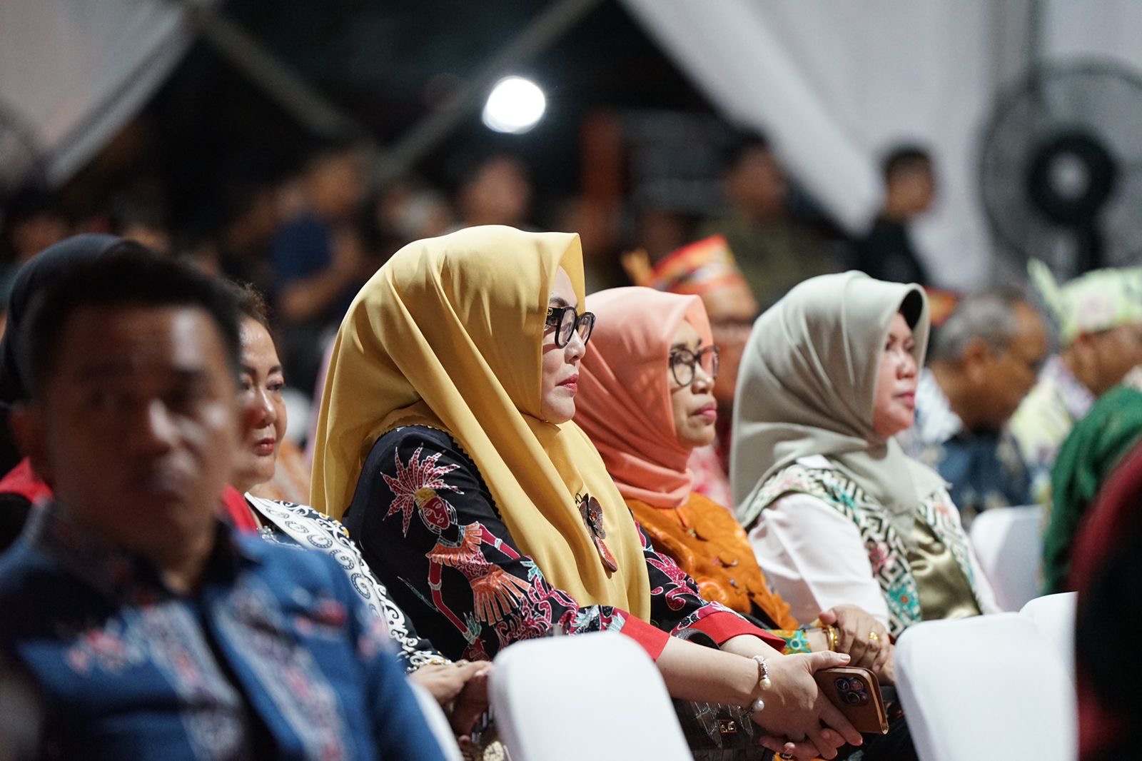 Stand Disbudpar Tarik Minat Masyarakat dengan Bagi-bagi Doorprize