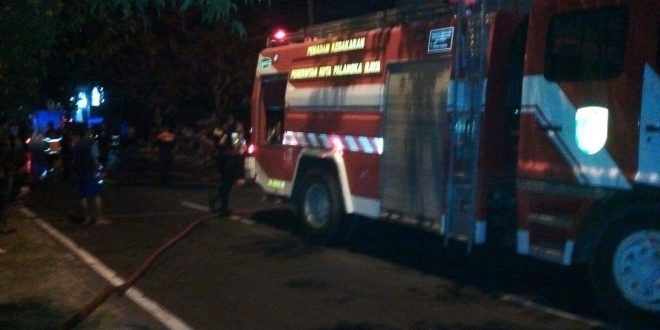 Ruko 4 Pintu Terbakar di Jalan RTA Milono