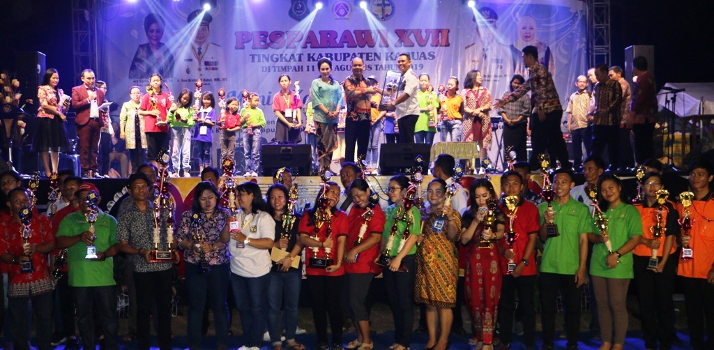 Selat Juara Umum Pesparawi Tingkat Kabupaten Kapuas