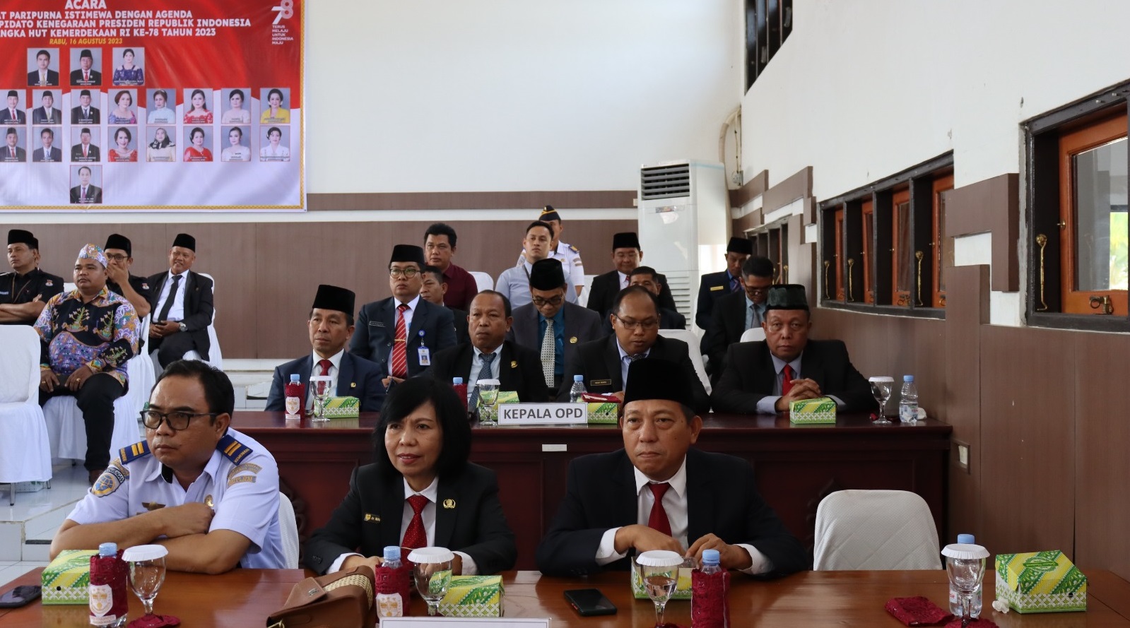Bupati Gunung Mas Hadiri Rapur Istimewa Masa Persidangan I