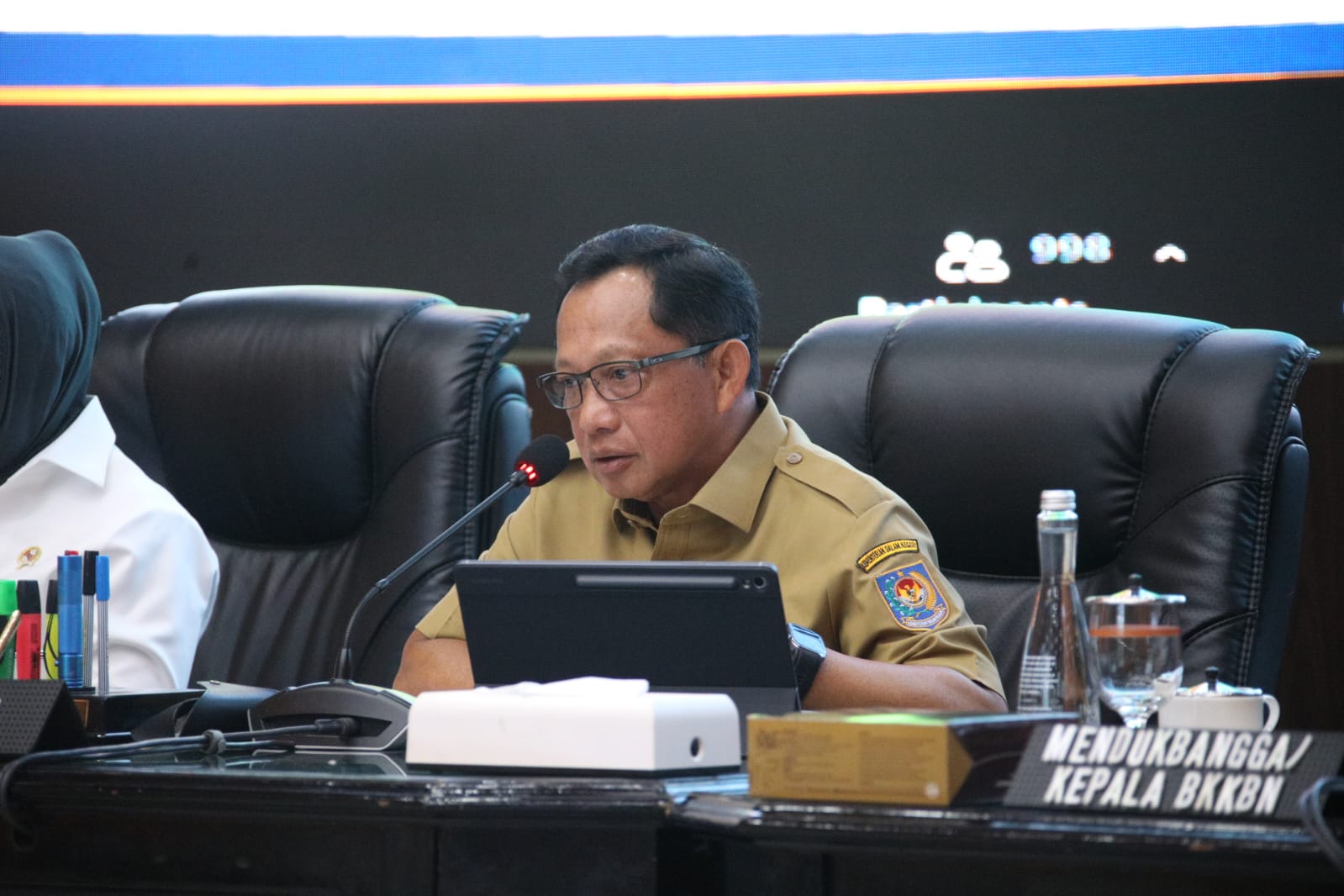 Mendagri Tito Pacu Daerah Optimalkan Bonus Demografi Menuju Indonesia Emas 2045