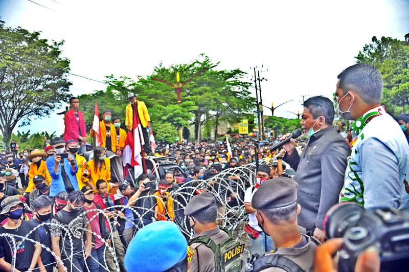 Demo Penolakan RUU OLCK di Dewan
