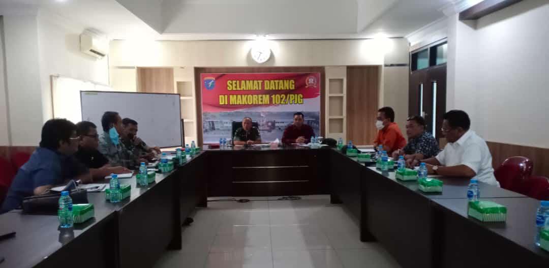 Disbun Prov. Kalteng bersama Korem 102/ Panju Panjung Gelar Mediasi PT. Tapian Nadenggan dengan Pemkab. Seruyan