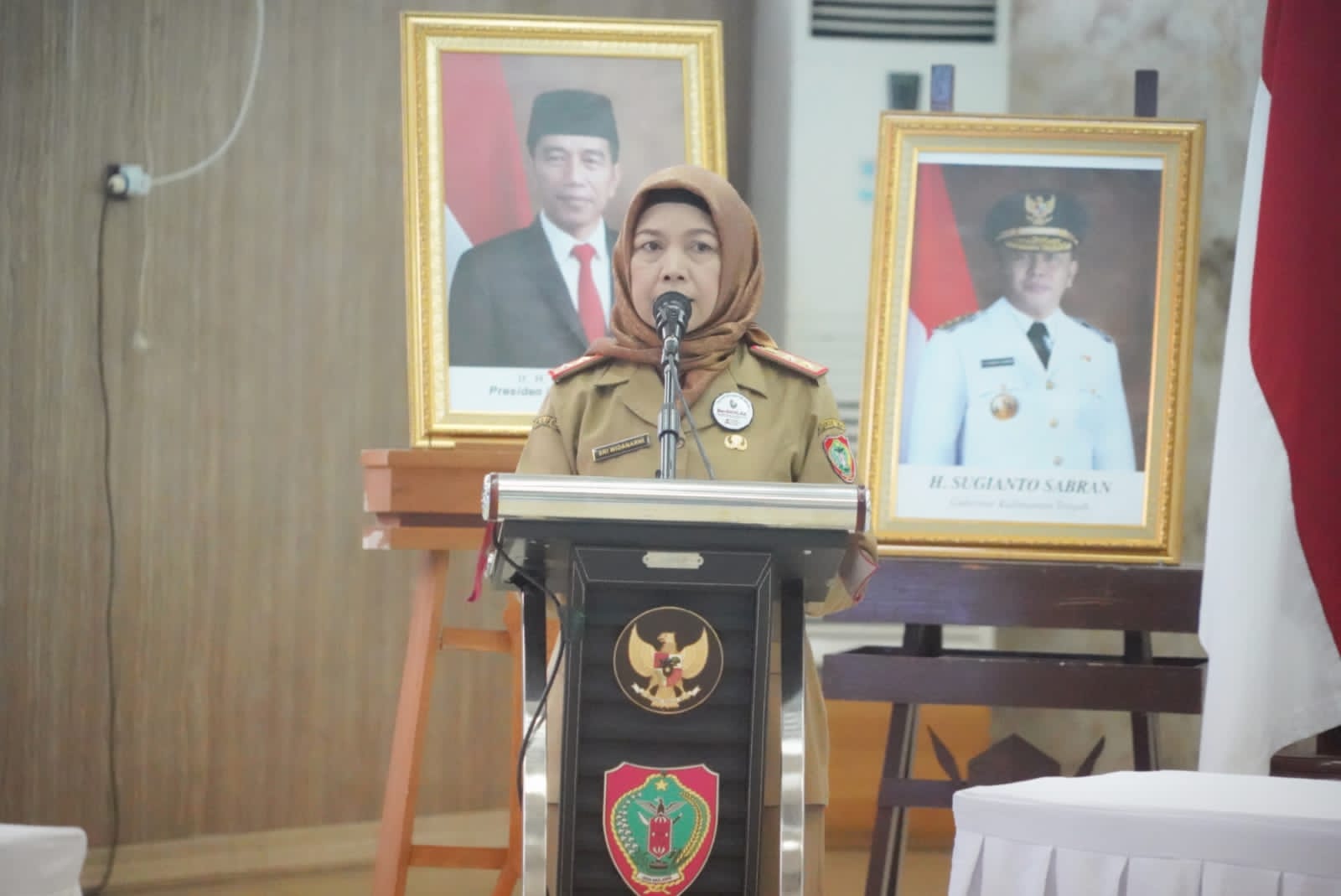 Asisten Ekbang Sri Widanarni Buka Coaching Clinic ke-7 Kabupaten Murung Raya dan Barito Timur sekaligus Pemaparan Progres Tahun Kedua dan Ketiga Implementasi SSK Program PPSP