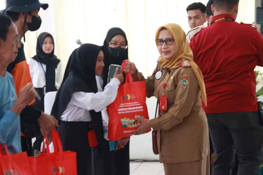Dalam Rangka Hari Pangan Sedunia, Dinas TPHP Prov.Kalteng Turut Berpartisipasi Pada Gerakan Pangan Murah