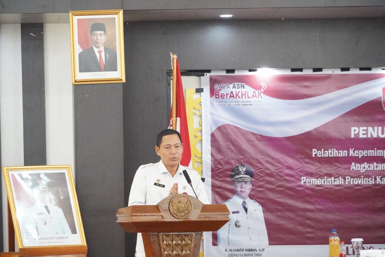 Sahli Gubernur Yuas Elko Tutup Pelatihan Kepemimpinan Administrator Gelombang II Angkatan IV, V, VI dan VII Tahun 2024
