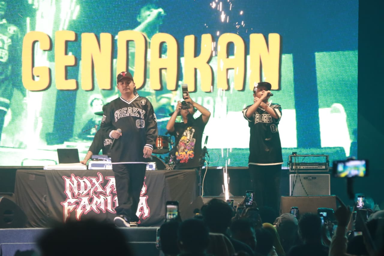 Berlangsung Sukses, Konser Isen Mulang Berkah 2024 di Padati Ribuan Masyarakat Bumi Habaring Hurung