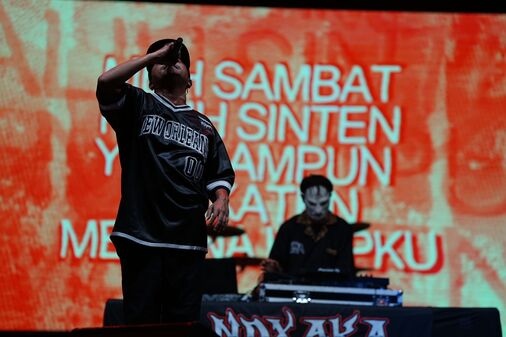 Tour Konser Isen Mulang Berkah, NDXAKA Ambyarkan Masyarakat Sampit