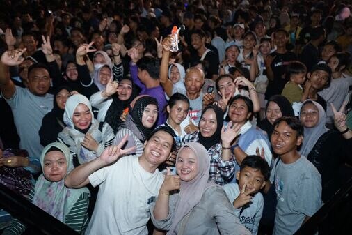 Tour Konser Isen Mulang Berkah, NDXAKA Ambyarkan Masyarakat Sampit