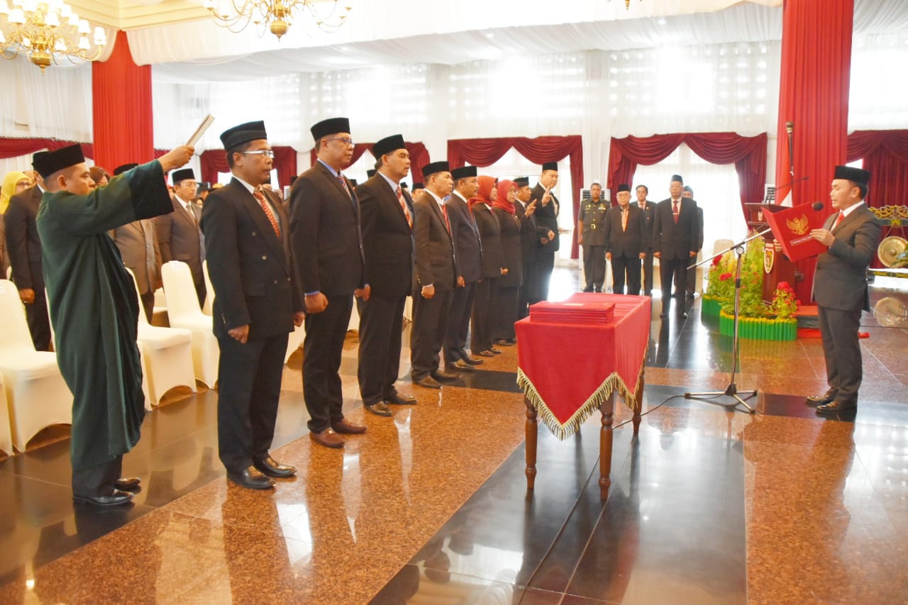Sembilan Pejabat Pimpinan Tinggi Pratama Dilantik Gubernur