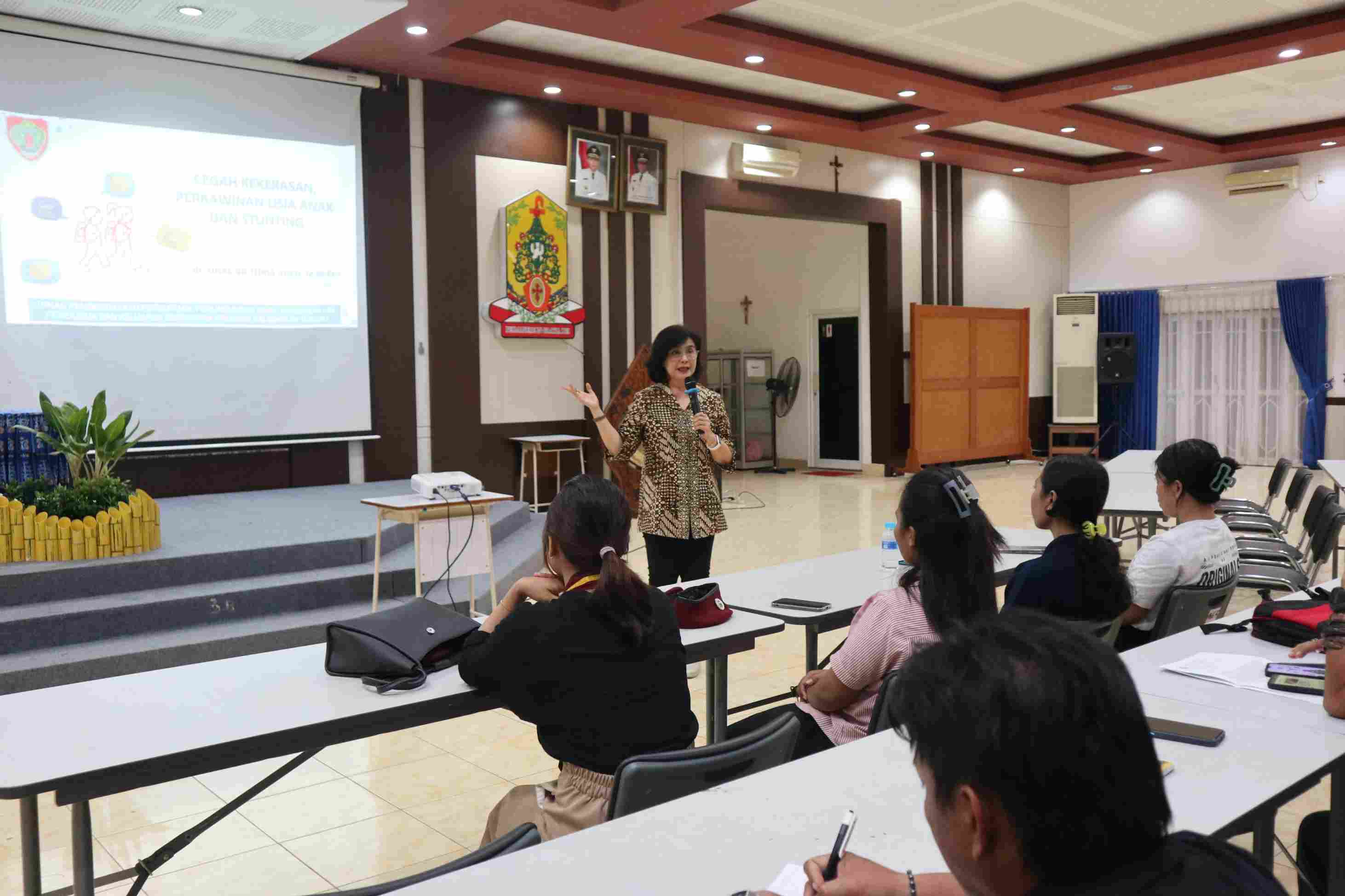 Kepala DP3APPKB Prov. Kalteng Paparkan Cegah Kekerasan, Perkawinan Usia Anak dan Stunting pada Pertemuan Komisi PSE