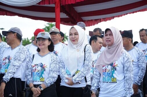 Kadisbudpar Prov. Kalteng Hadiri Kegiatan Disdik Fun Run 5K untuk Tingkatkan Kesehatan dan Kebersamaan