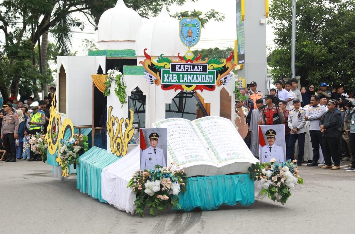 Ratusan Peserta Meriahkan Pawai Ta`aruf MTQH XXXIII di Muara Teweh
