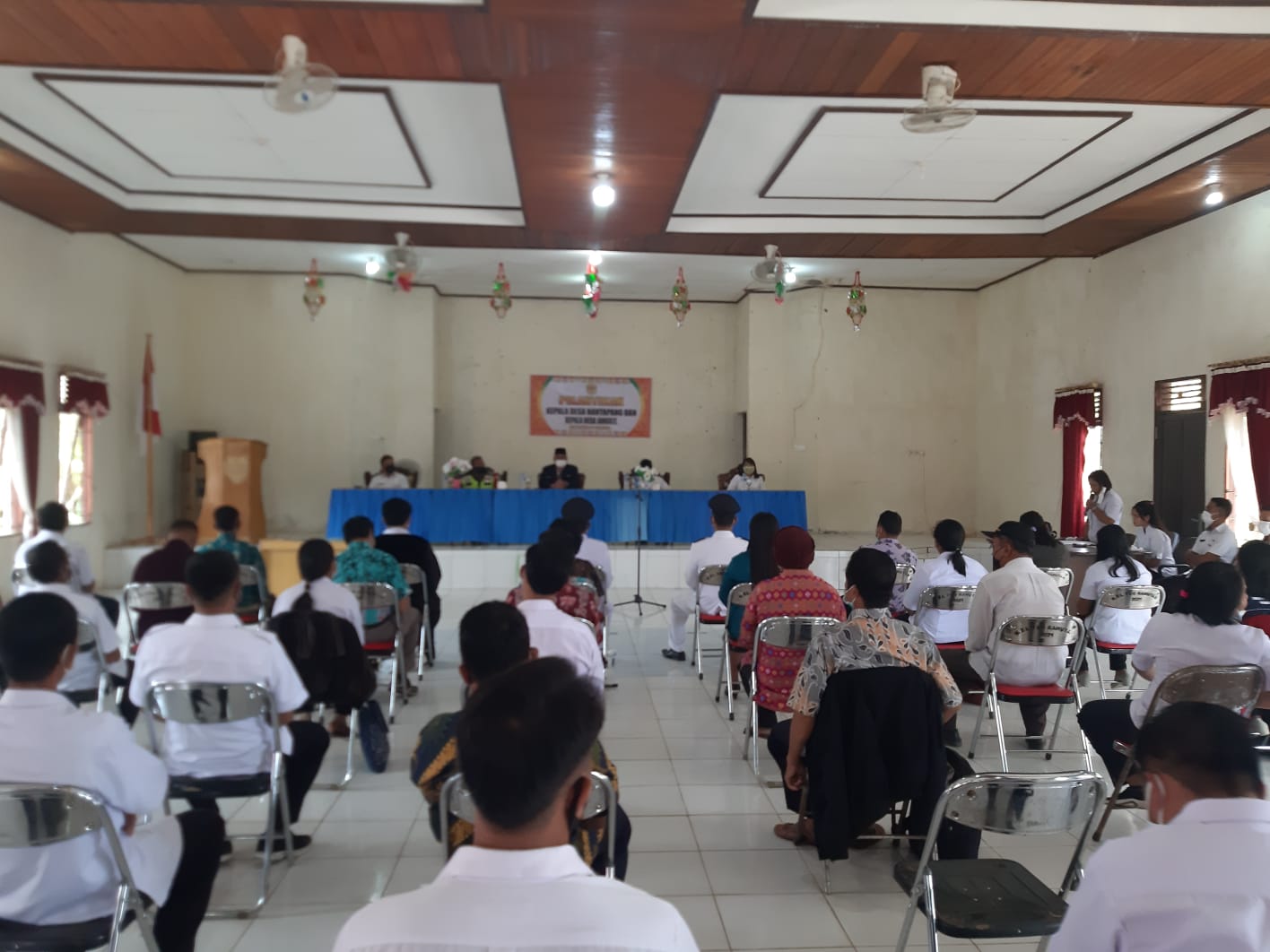 Camat Rungan Hulu Lantik Pj Kades Hantapang dan Jangkit