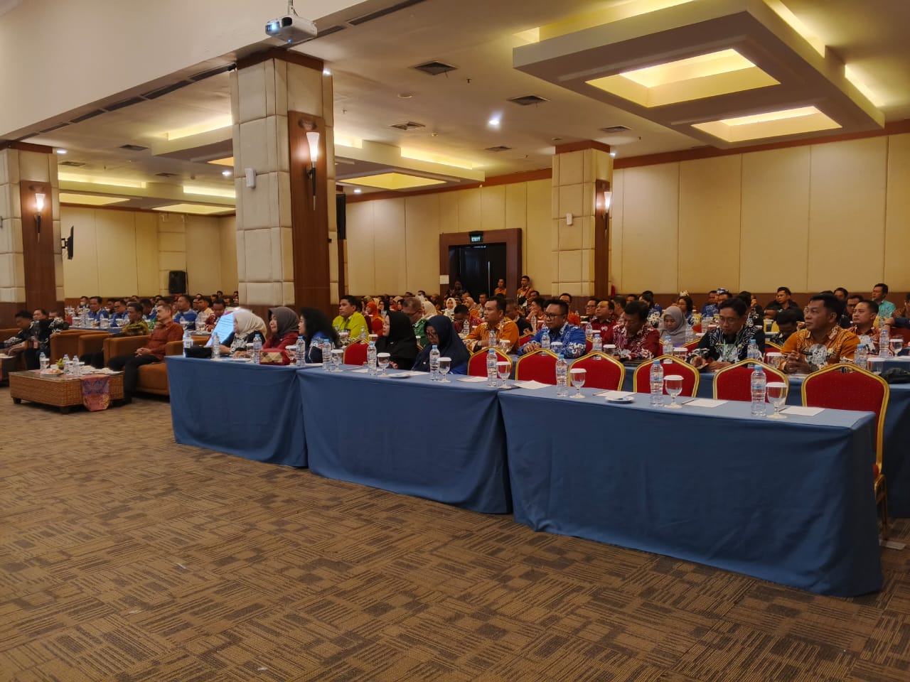 Buka Bimtek Asistensi Penyusunan LPPD, Pj Bupati Barsel Tekankan Pentingnya Ketaatan Regulasi