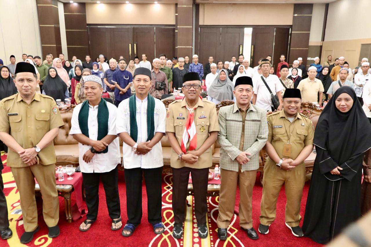 Plt Sekda M Katma F Dirun Lepas Keberangkatan 100 Jamaah Umrah PT Jihan Nur Jaya