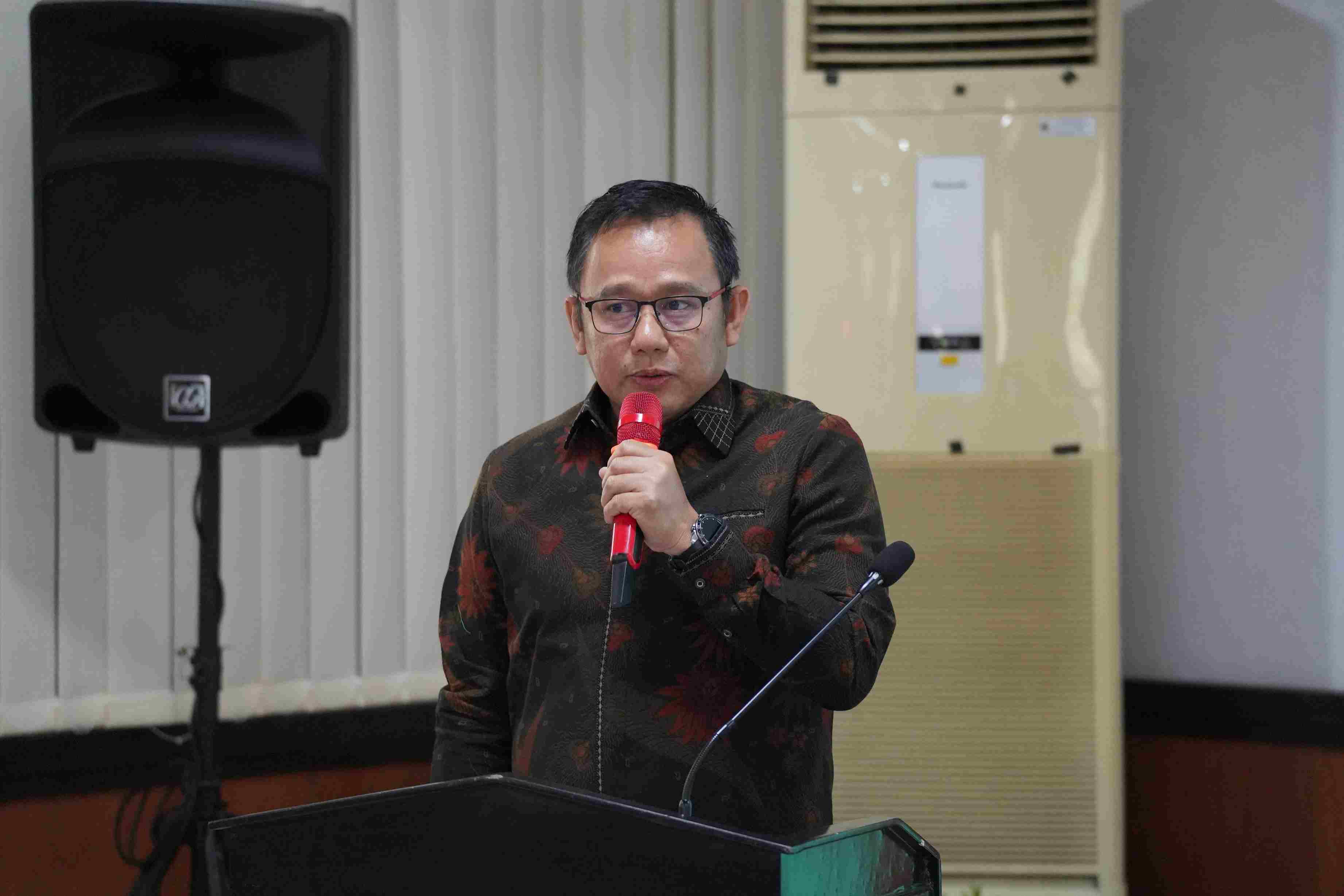 Keluarga Besar Dinas ESDM Prov. Kalteng Gelar Ibadah Perayaan Natal dengan Khidmat dan Penuh Sukacita