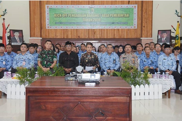 Empat Belas Kabupaten/Kota Kick Off  Penandatanganan Kontrak Pengadaan Barang dan Jasa Pemerintah